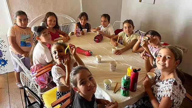 Sosyal Hizmet Atölyeleri Sosyalleşme ve Yetenek Gelişimine Katkı Sağlıyor