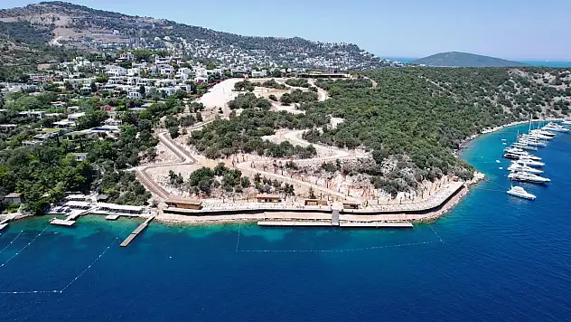 Sosyetenin En Ünlü Koyuna Bakanlıktan Halk Plajı