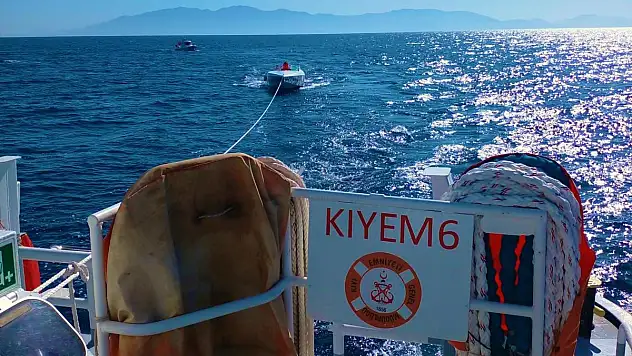 Sürüklenen Tekneyi KIYEM Ekipleri Kurtardı