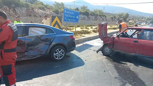 Tali Yoldan Kontrolsüz Çıkan Aracın Sebep Olduğu Kazada 4 kişi Yaralandı