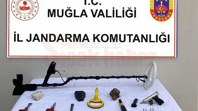 TARİHİ ESERLERİ SATMAK İSTERKEN YAKALANDI