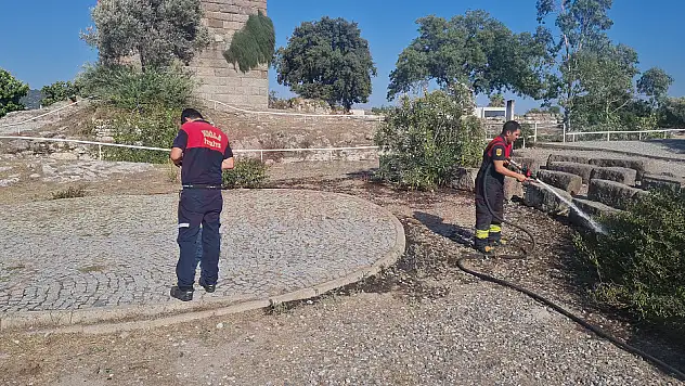 Tarihi Myndos Kapısında Yangın