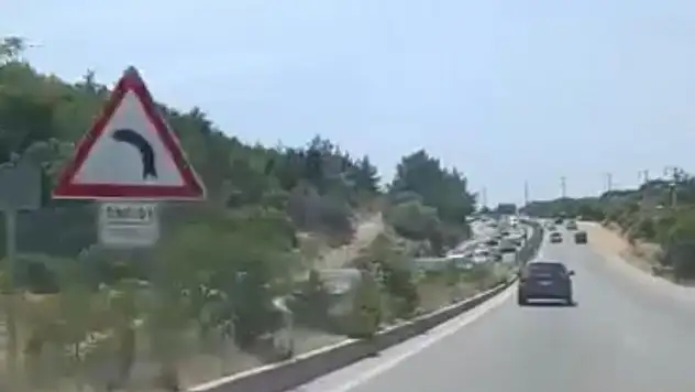 Tatilciler dönüşe geçti yollar kilitlendi