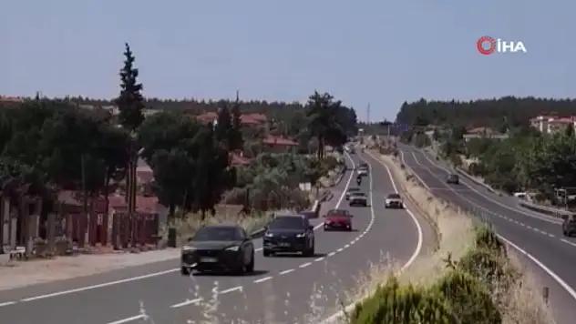 Tatilciler yollara döküldü dönüş trafiği durma noktasına geldi