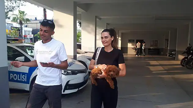 Tatildeki Turistin Kayıp Köpeğini Polis Buldu