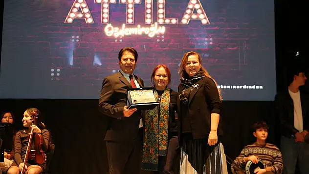 TED Bodrum koleji'nde Attila Özdemiroğlu anısına ustaya saygı gecesi