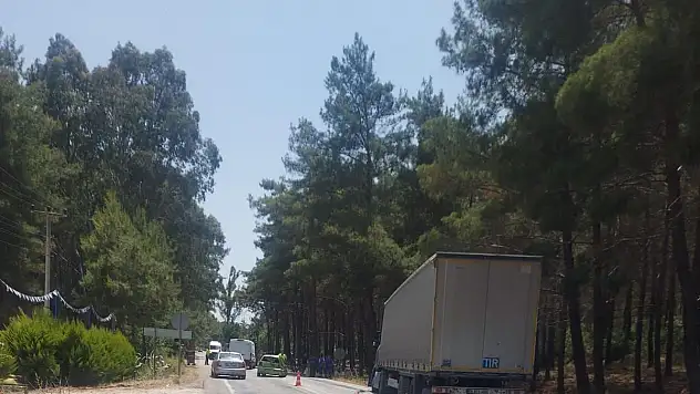 Tır Otomobile Çarptı: 1 Yaralı