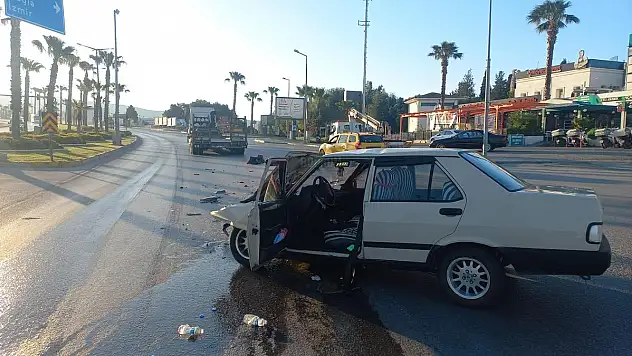 Tır'la Çarpışan Sürücü Ağır Şekilde Yaralandı