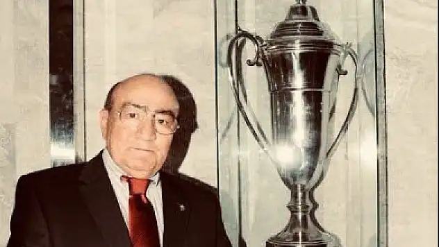 Trabzonspor'un Efsane Başkanı Hayatını Kaybetti