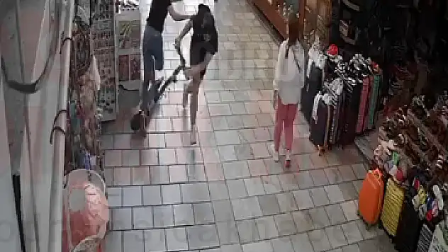 Trafiğe Kapalı Yolda Seyir Edip Vatandaşa Çarptı