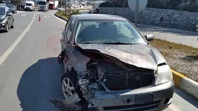 Trafik Kazası Güvenlik Kamerasında