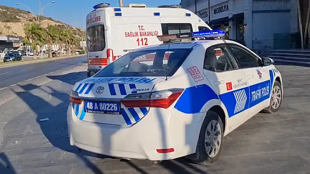 Trafik Kazasında 1 Ağır 2  Kişi Yaralandı