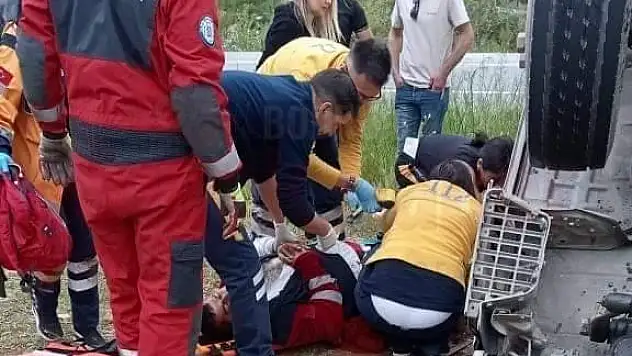 Trafik Kazasında 1'i Ağır 2 Kişi Yaralandı