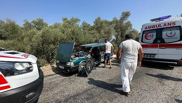 Trafik Kazasında 1'i Çocuk 3 Kişi Yaralandı