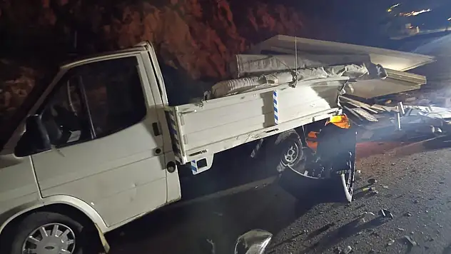 Trafik Kazasında  2 Kişi Yaralandı