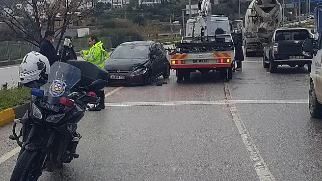 Trafik Kazasında Maddi Hasar Meydana Geldi...