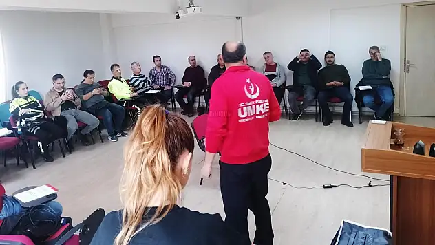Trafikçilere 'Temel İlk Yardım' Kursu