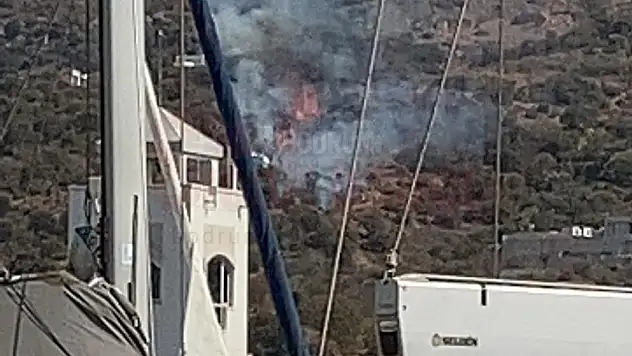 Turgutreis'de Makilik Alan da Yangın Çıktı