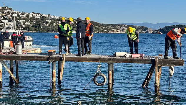 Türkbükü'nde kaçak liman ve iskelelere yıkım