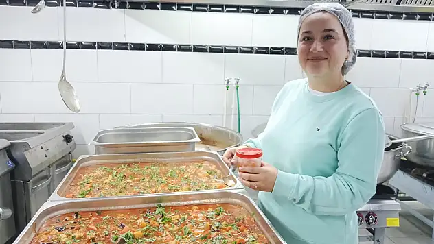 Türkiye'de gıda zehirlenmeleri artıyor Bodrum'daki Yirmibir Catering'den önemli uyarılar