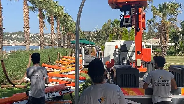 Türkiye'de bir ilk hibrit aydınlatma Bitez Sahilinde!