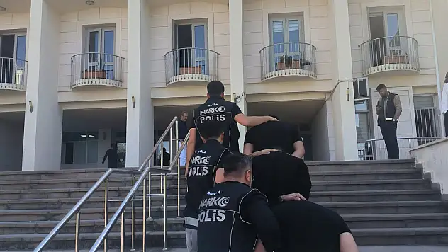 Üç günde 30 şüpheliye uyuşturucu operasyonu