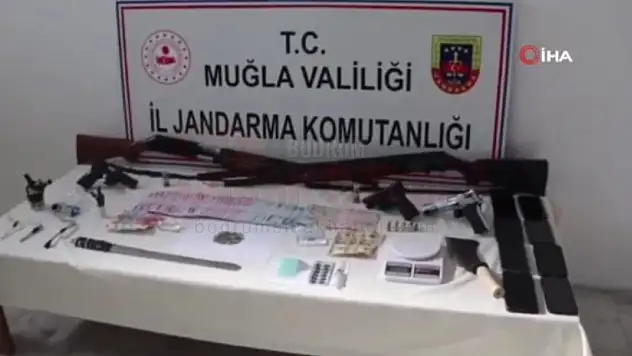 Ülke Genelinde 'Narkogüç-49' Operasyonu: Muğla'da 9 Sokak Satıcısı Yakalandı