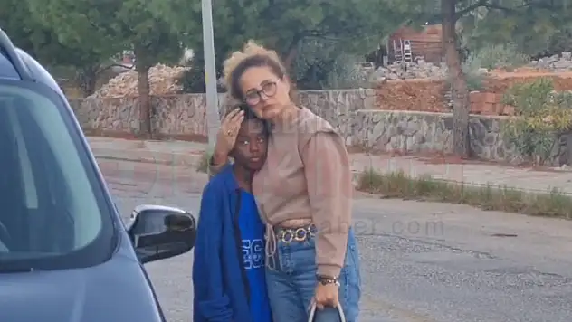 Ünlü Oyuncu Esra Akkaya Bodrum'da Kaza Yaptı