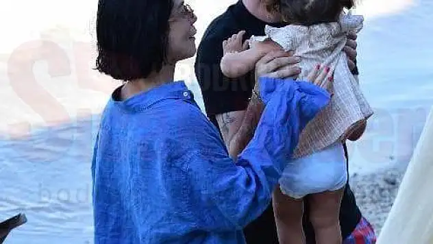 Ünlü Oyuncu Merve Boluğur ve Mert Aydın'ın Bebek Sevgisi