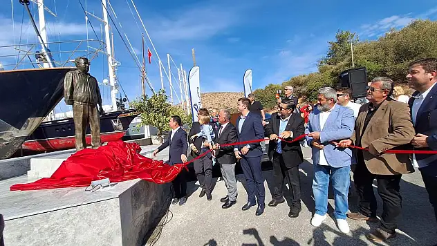 Usta Denizci Erol Ağan'ın Heykeli Törenle Açıldı