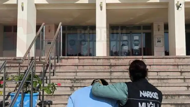 Uyuşturucu Satan 2 Şüpheli Operasyonla Yakalandı