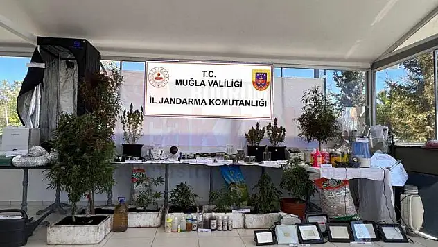 Uyuşturucu Ticareti Yapan 9 Kişi Yakalandı