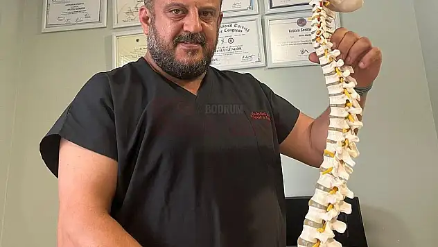 Uzmanlar Uyardı: Cep Telefonları Duruş Bozukluklarına Neden Oluyor