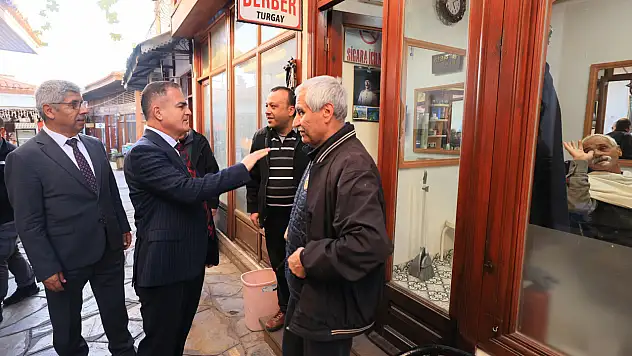 Vali Akbıyık ve Rektör Kaçar'dan esnaf ziyareti