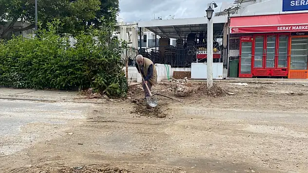 VATANDAŞLAR YARIM BIRAKILAN YOLDA ZOR ANLAR YAŞIYOR
