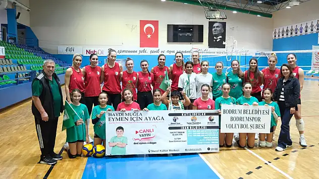 Voleybolcular Eymen için sahada