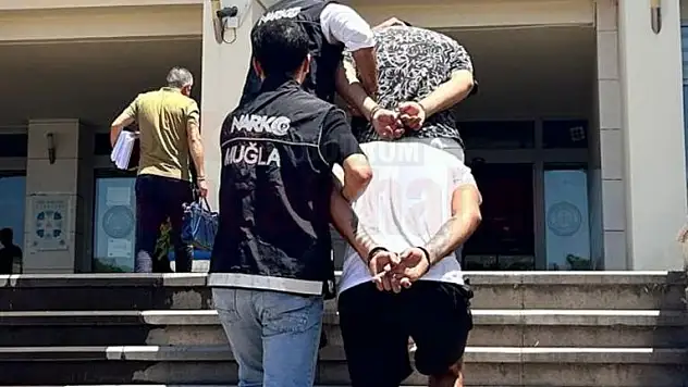 Yabancı Uyruklu İki Kardeş Uyuşturucudan Tutuklandı