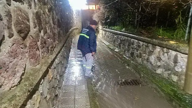 Yağış Esnasında Müdahale Ettiler