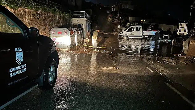 Yağmur Nöbetindeki Ekiplerden Anlık Müdahaleler