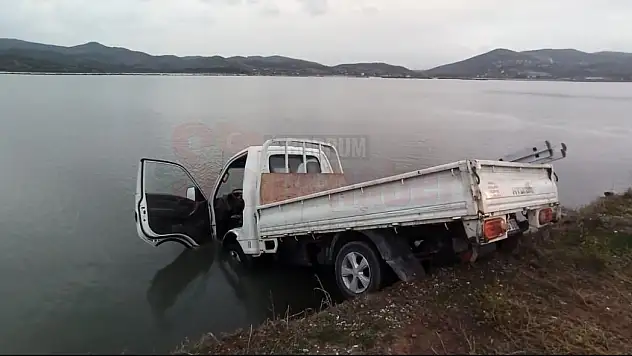 Yağmurda Kayan Araç Denize Uçtu