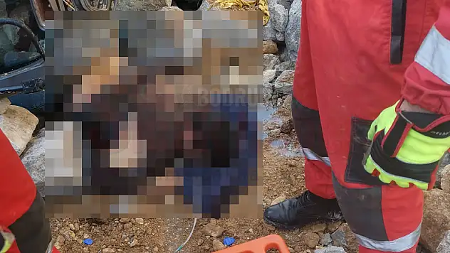 Yalıçiftlik'te Devrilen Kepçenin Operatörü Hayatını Kaybetti