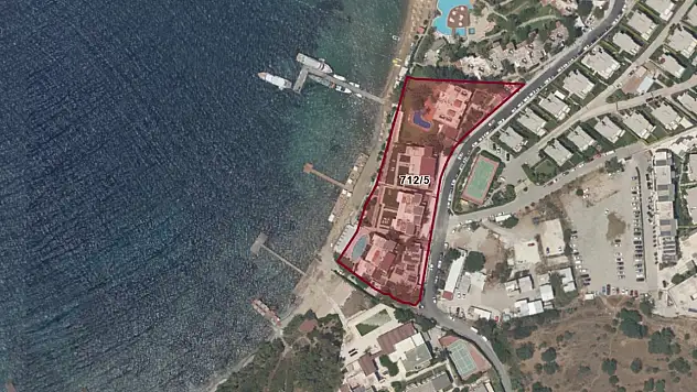 Yalıkavak'ta denize sıfır otelin odaları icradan satışta