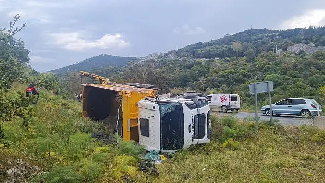 Yalıkavak Yolunda Kaza 3 Yaralı