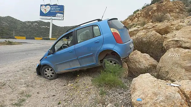 Yalıkavak Yolunda Takla Atan Araçta 1 Kişi Yaralandı