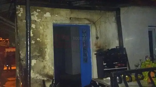 Yangında Ev Küle Kullanılamaz Hale Geldi