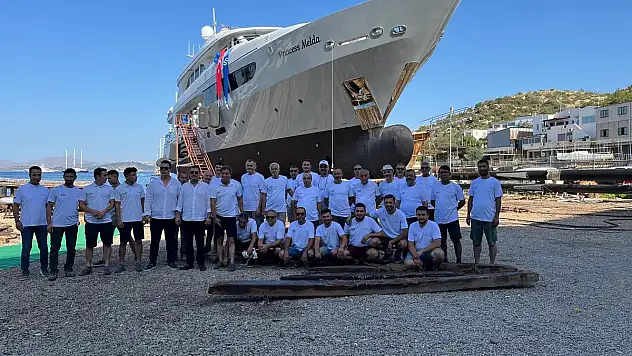 Yapımı 3 Yıl Süren 'Prenses Melda' Törenle Suya İndirildi