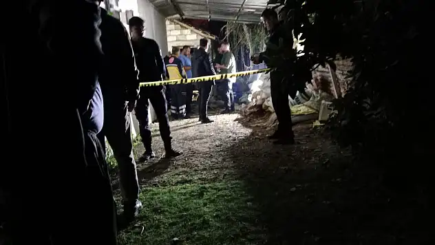 Yaşlı adam evinde silahla vurulmuş halde bulundu