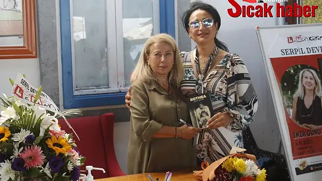 Yazar Serpil Devrim İmza Günü Gerçekleştirdi