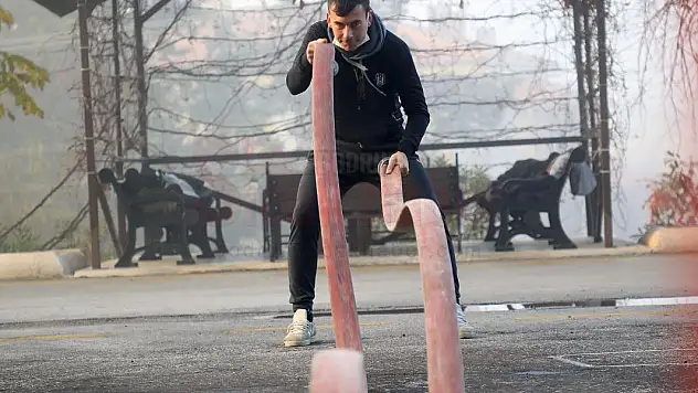 Yeni itfaiye erleri ilk eğitimlerini gerçekleştirdi