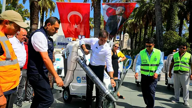 Yeni nesil elektrikli yol süpürme araçları hizmete girdi